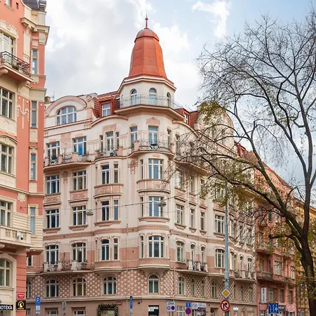 Appartement Bright Near Old Town & Excellent Access By Easybnb Premium Praag