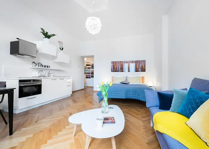 Bright Near Old Town & Excellent Access By Easybnb Premium Appartement