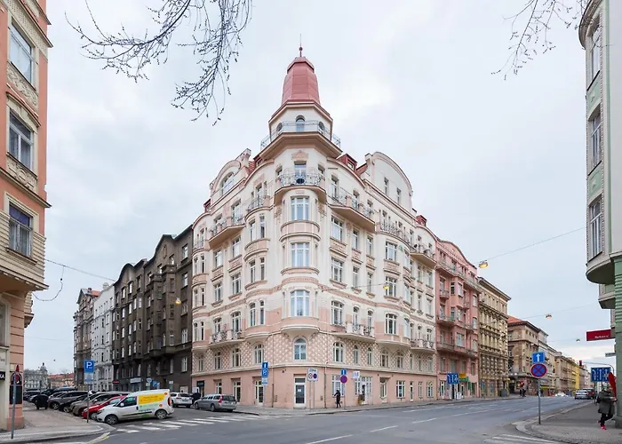Appartement Bright Near Old Town & Excellent Access By Easybnb Premium Praag