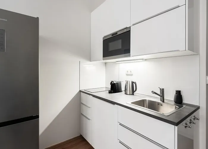 Bright Near Old Town & Excellent Access By Easybnb Premium Appartement