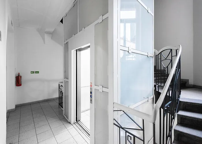 Bright Near Old Town & Excellent Access By Easybnb Premium