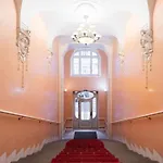 Bright Near Old Town & Excellent Access By Easybnb Premium Apartment Prague
