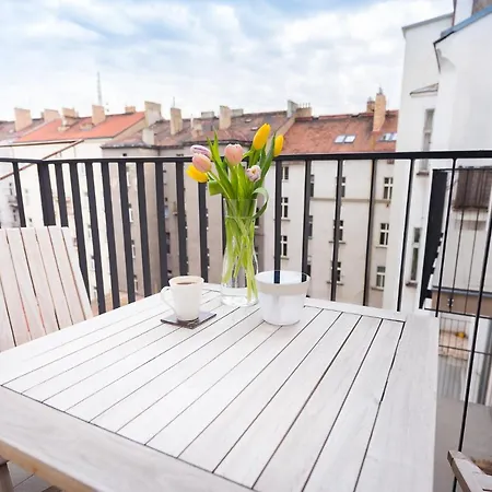Bright Near Old Town & Excellent Access By Easybnb Premium