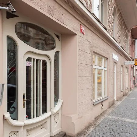 Apartmán Bright Near Old Town & Excellent Access By Easybnb Premium *
