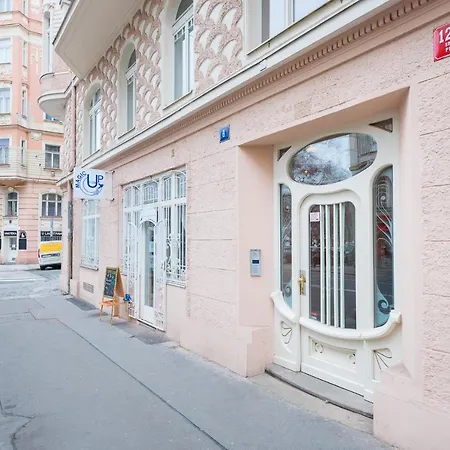 Apartment Beautiful Mala Strana By Easybnb Prague
