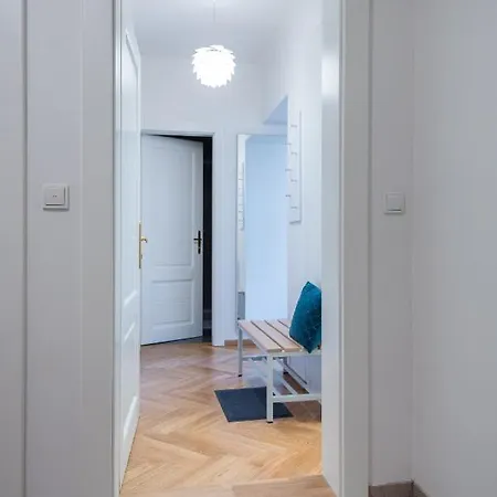 Bright Near Old Town & Excellent Access By Easybnb Premium Praga