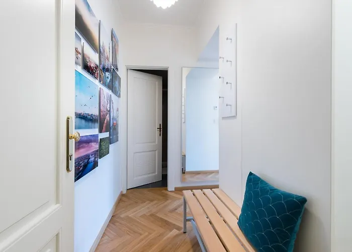 Bright Near Old Town & Excellent Access By Easybnb Premium * פראג